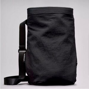 Lululemon Water Bottle Crossbody Bag 2.5L